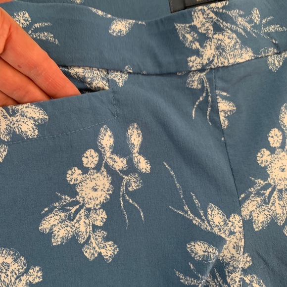 Verve Pull-On Ankle Pants - Picture 3 of 8